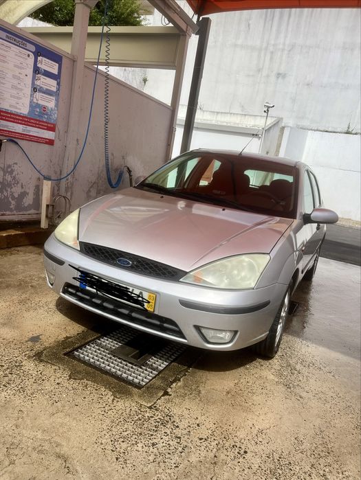 ford focus 1.4 gasolina