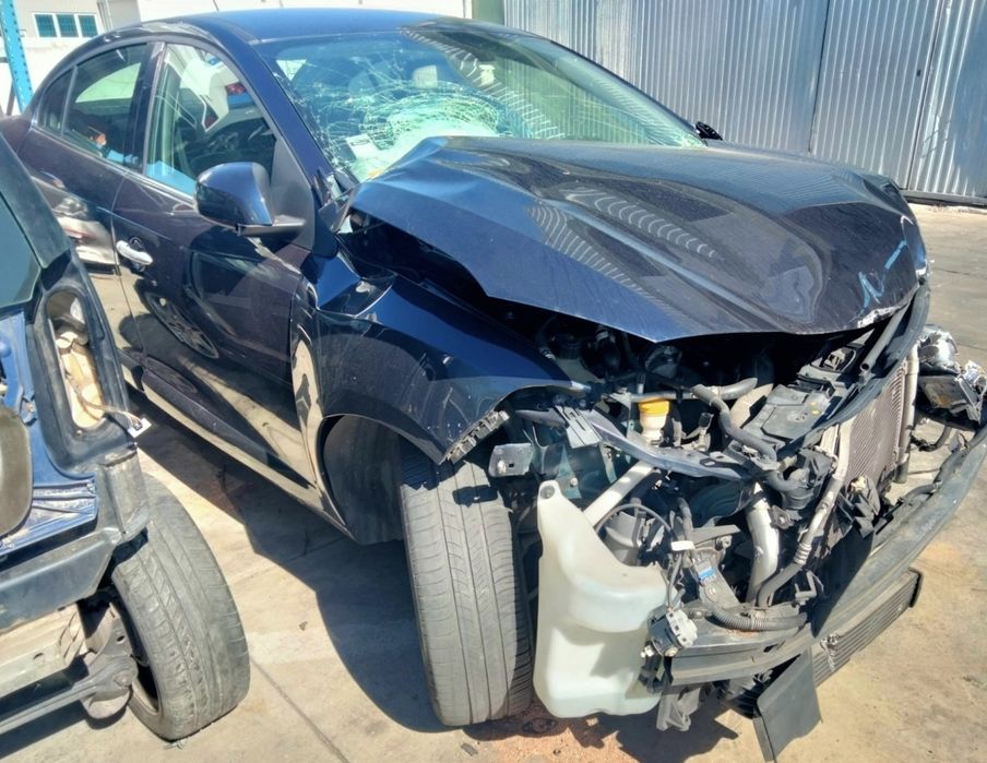 Renault Fluence Exlcusive 1.5 Dci De 2010 Disponível Para Peças