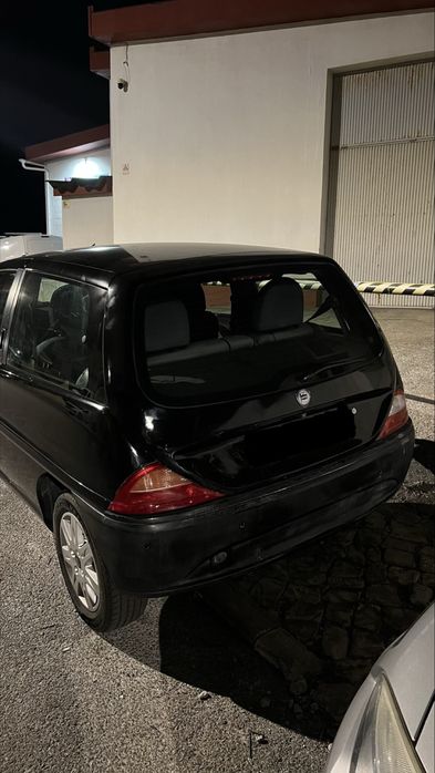 Lancia y 1.2 16v — photo 2