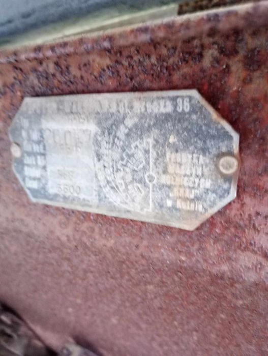 Zabytkowy siewnik konny