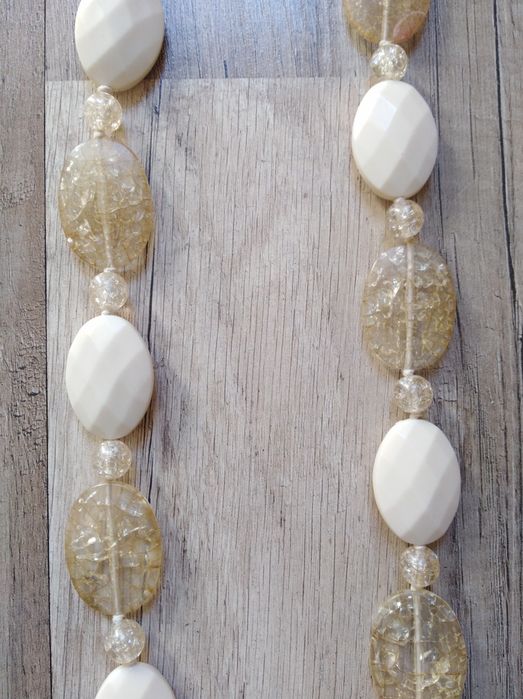 Korale/naszyjnik typu crackle