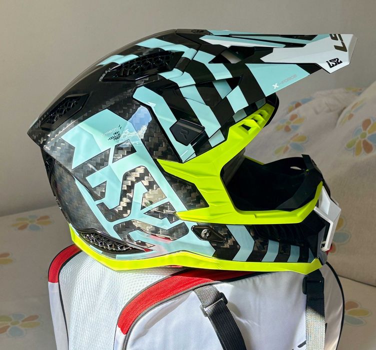 Capacete NOVO Carbono total LS2 MX703 X-Force (50% Desconto) Tam M-L