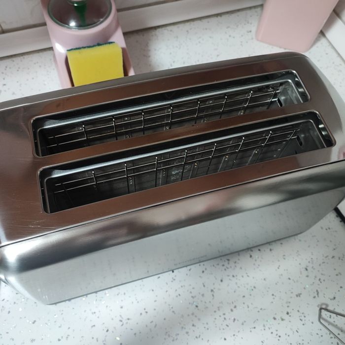 Torradeira kenwood TTM470