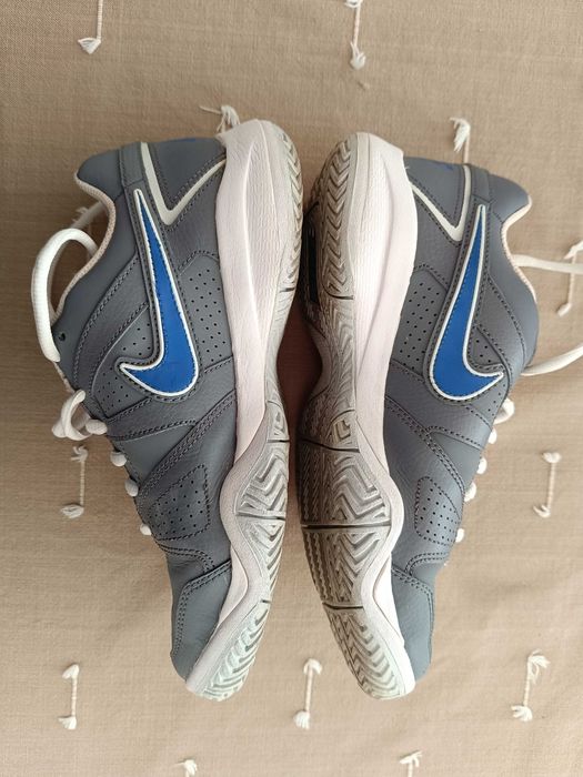 Tênis Nike City Court 7