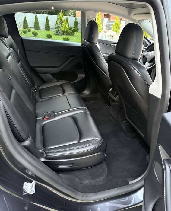Tesla Model Y 2024 Long Range 82 kWh