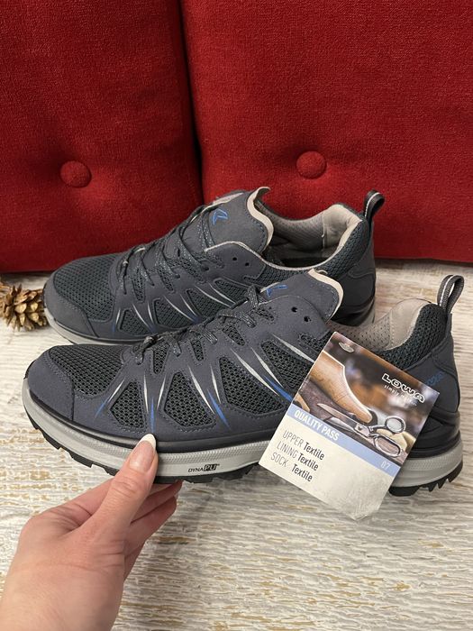 Lowa,оригінал,із спорт-матеріалу,розмір 43 1/2.Ропродаж!!!