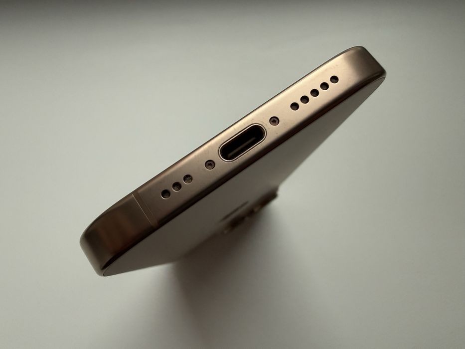 Apple iPhone 16 Pro 256gb Gold Neverlock 93%