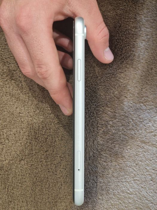iPhone XR Biały 64GB