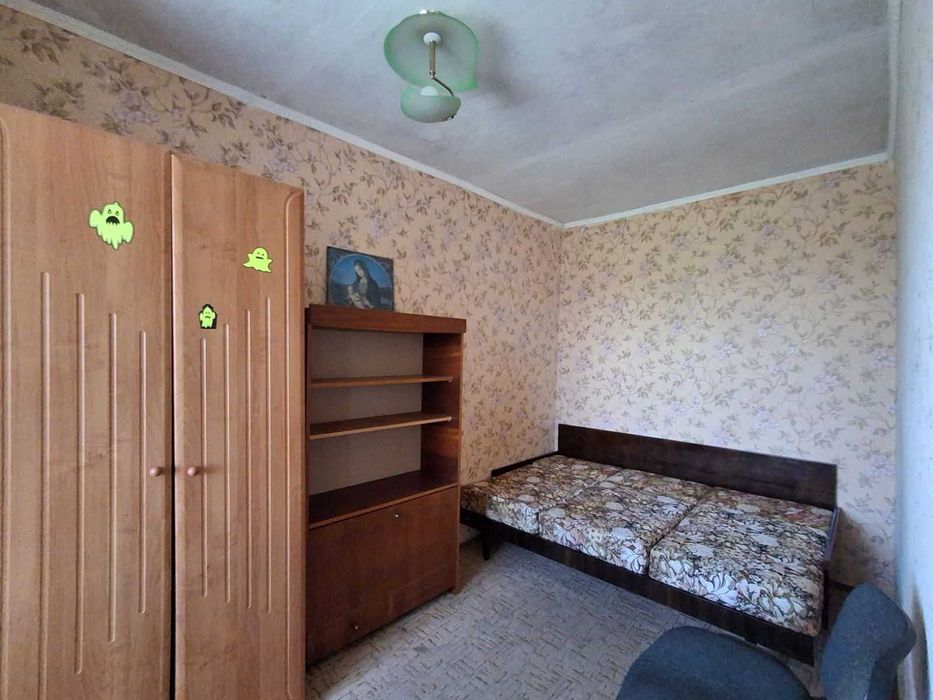 Продаю 3 комнатную квартиру Центр