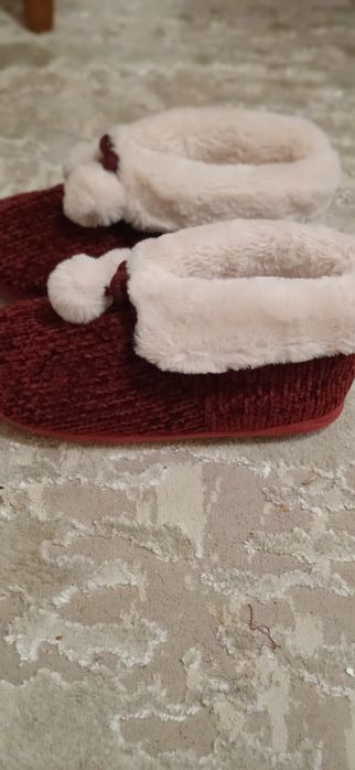 Продам тапки на меху.