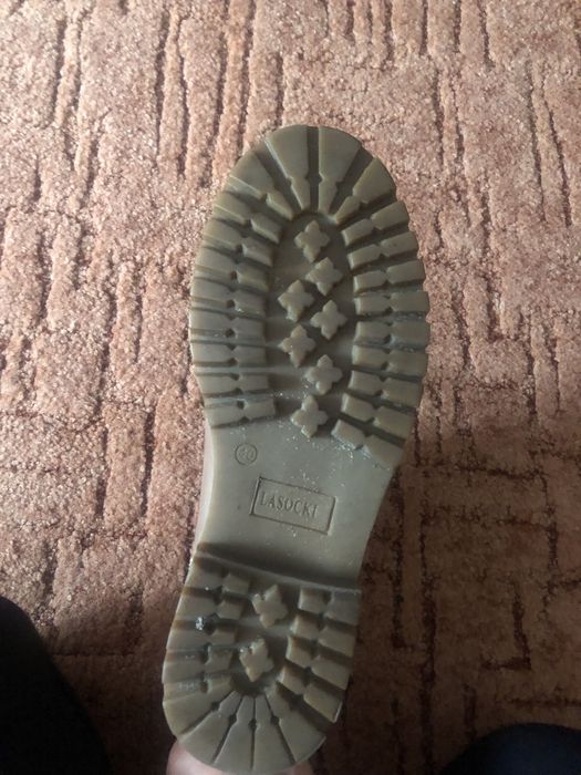 Botki zimowe Lasocki