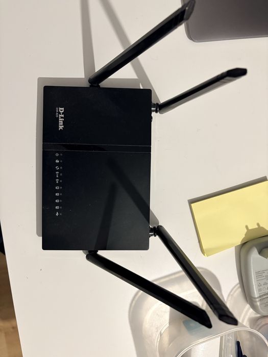 Router Dlink DIR 825