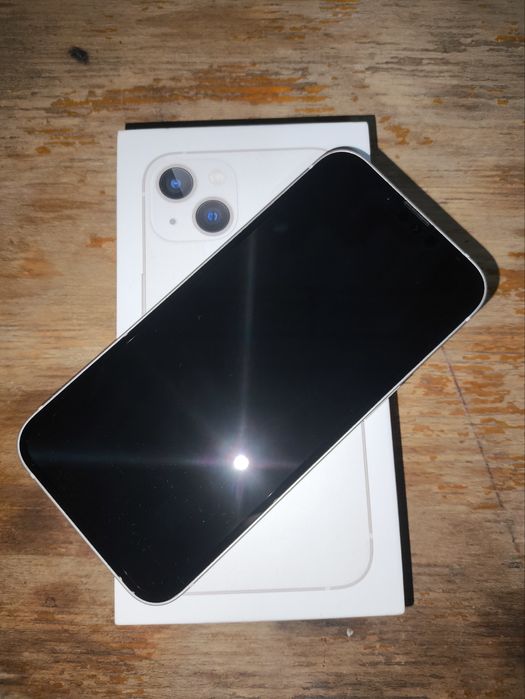 Продам iPhone 13 дуже хороший стан