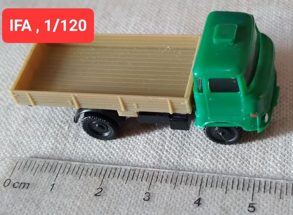 Модель іграшка машинка Fiat-1800  для макета