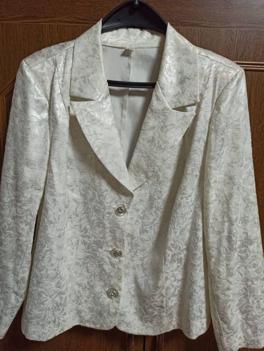 Продам жакет жіночий