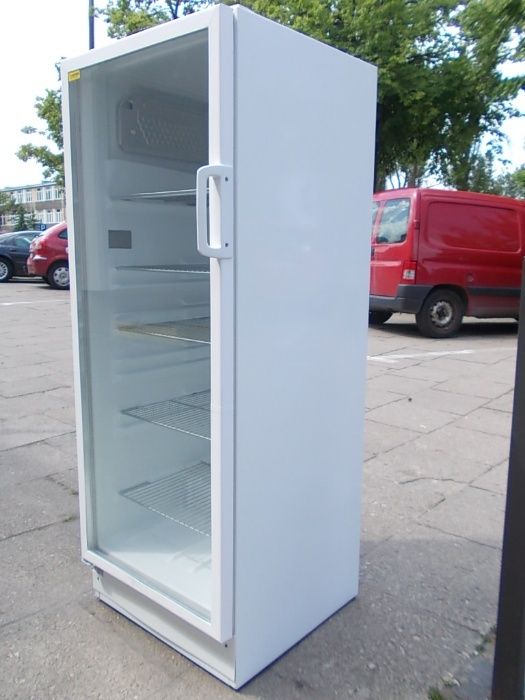 Witryna chłodnicza, chłodziarka przeszklona, lada Elektrolux gwarancja