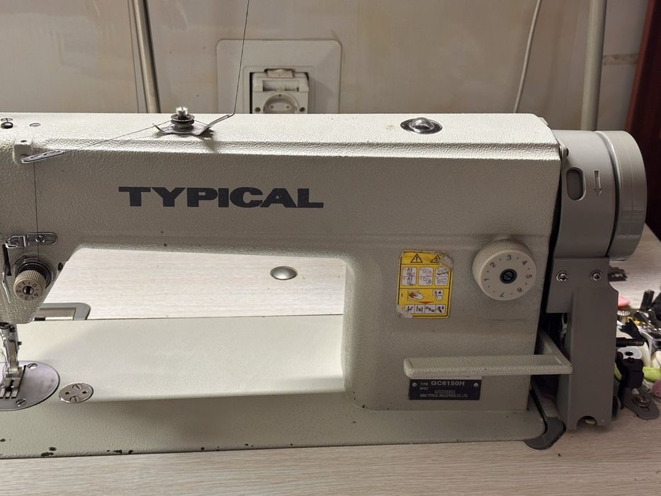 Швейна машинка Typical