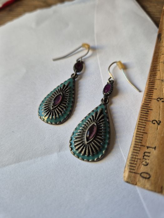 Kolczyki etniczne boho łezki niebiesko fioletowe z metalu