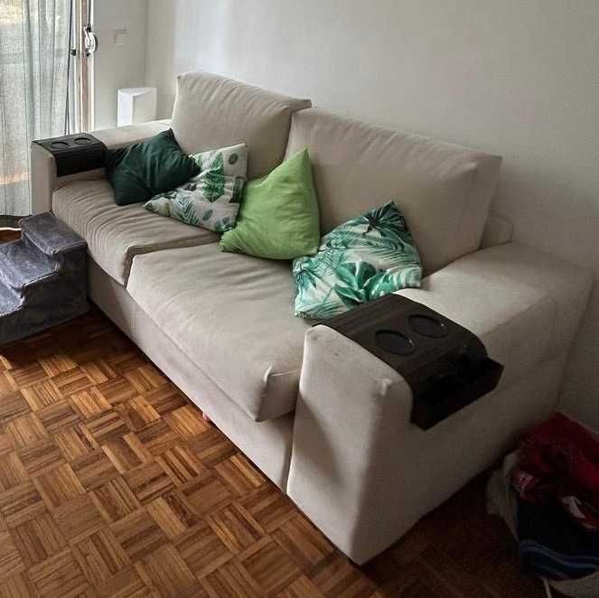 Sofá em ótimo estado!