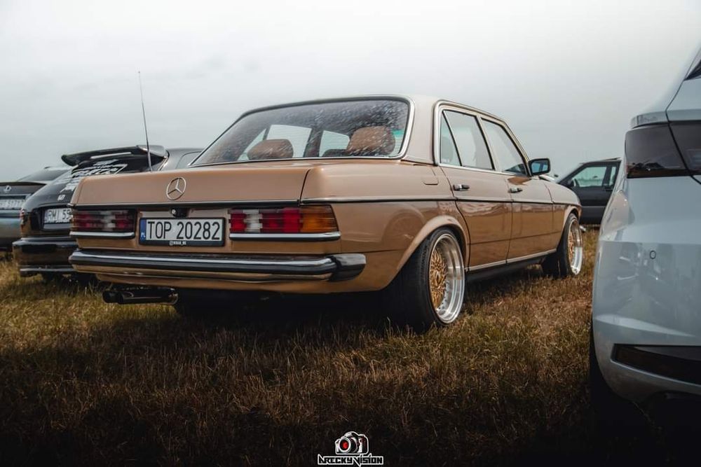 Auto do ślubu/teledysku - Mercedes W123 (Beczka)