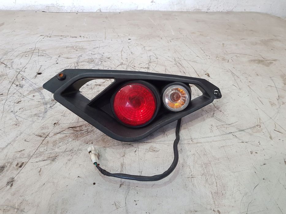 lampa prawa prawy tył 705004926 canam renegade 1000 17 rok