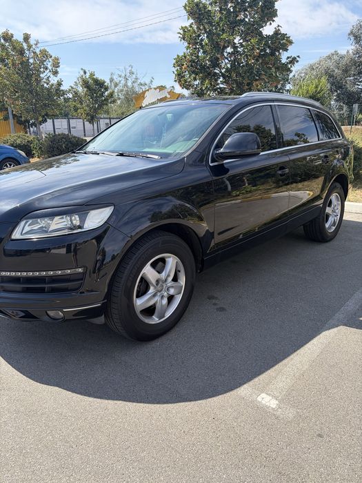 Продам авто Audi Q7