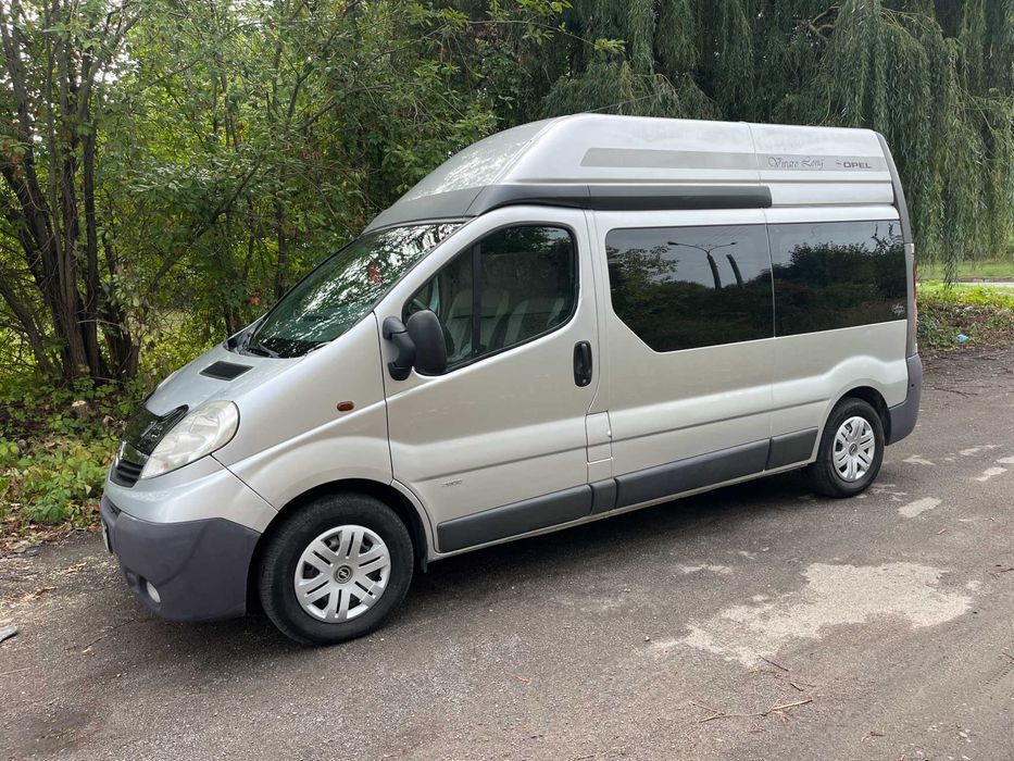 Оpel Vivaro Extra Long  Пасажир 9 місць В рідній фарбі!