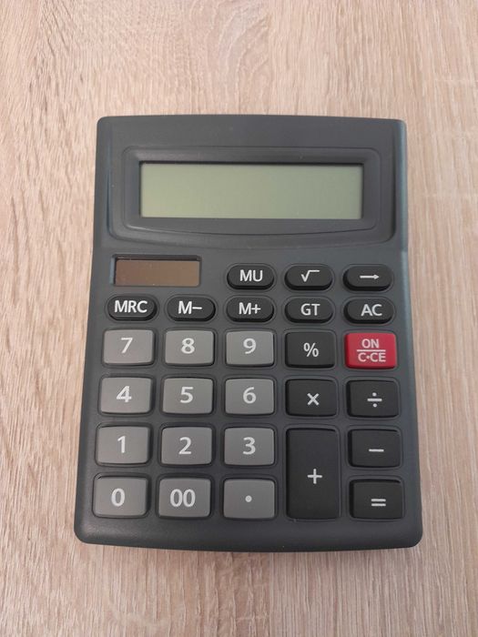 Nowy_Kalkulator - prosty_Do szkoły i biznesu_Czarny_Office Essentials