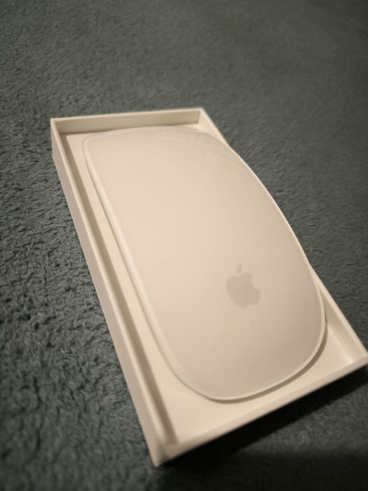 Мышь Apple Magic Mouse 2 Bluetooth White (MLA02Z/A)
Код: 185736
5.0