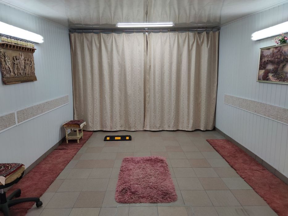 продаю капитальный кирпичный гараж