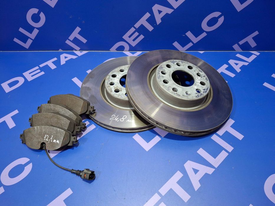 Диски та колодки Zimmermann для VW Passat B8 2015+ 256839002, 100330020