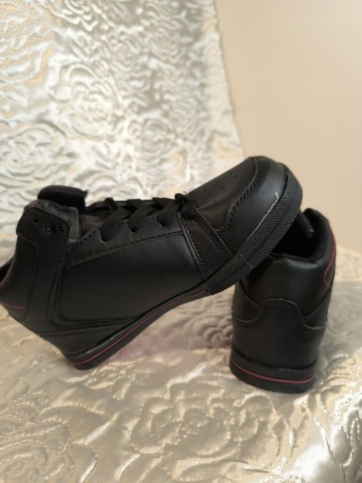 Buty sportowe typu adidasy nowe chłopiec dziewczynka rozmiar 32