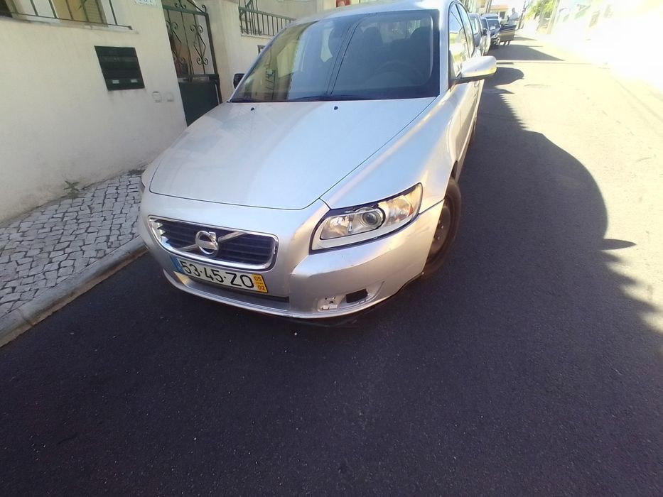 Volvo S40
