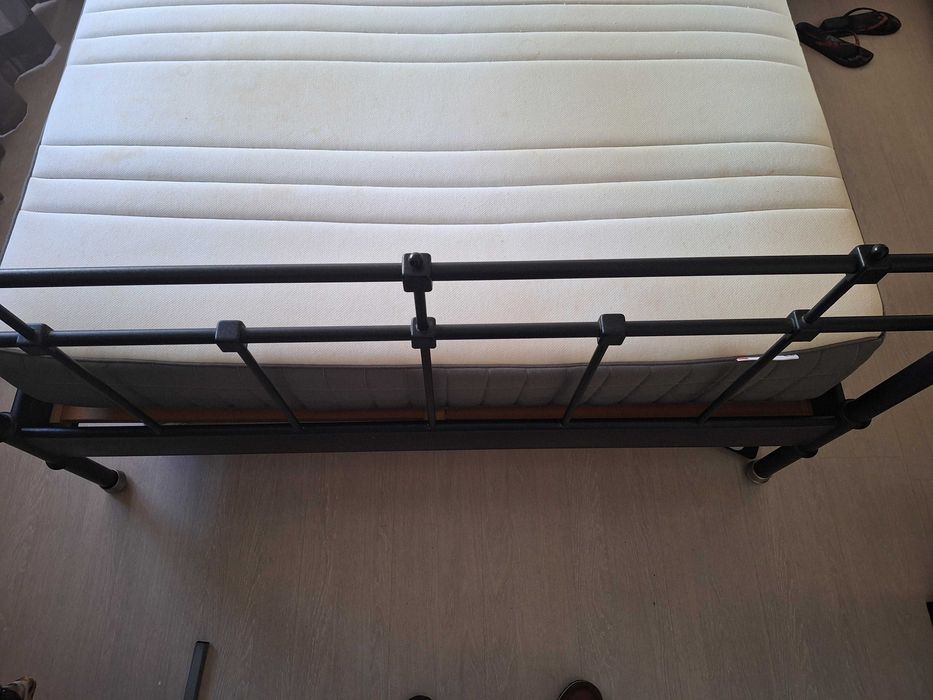 Vendo cama de casal