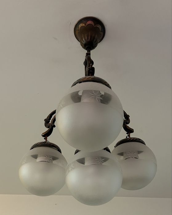 Żyrandol klasyczny - lampa sufitowa