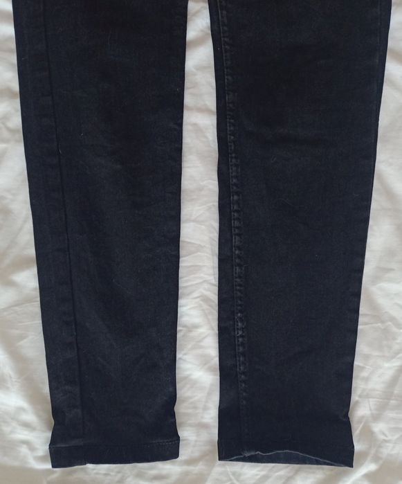 Jeans Skinny high rise pretas Bershka