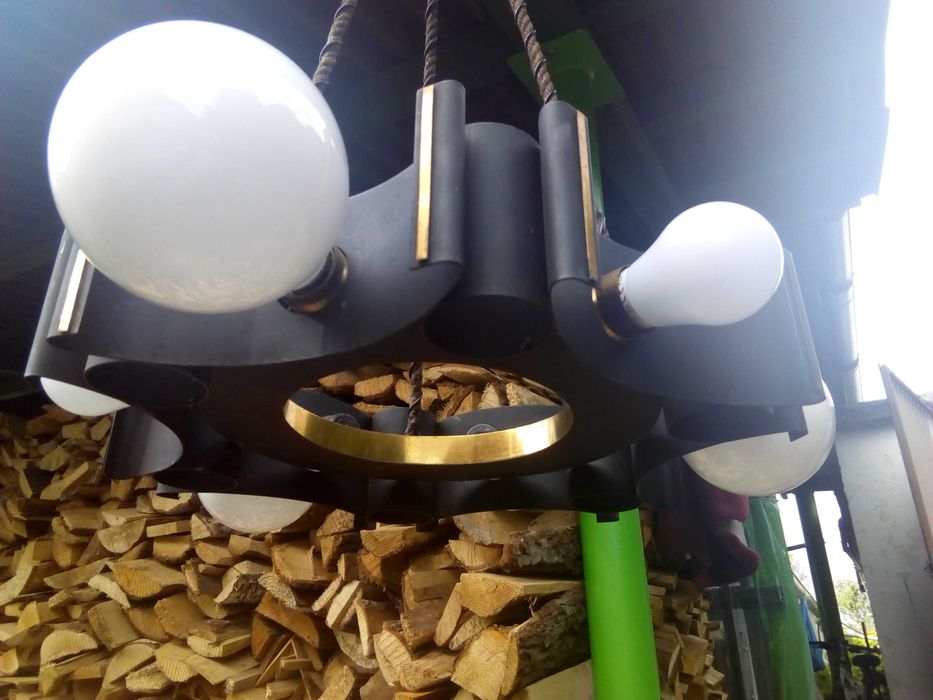 żyrandol duży czarny wstawki złote