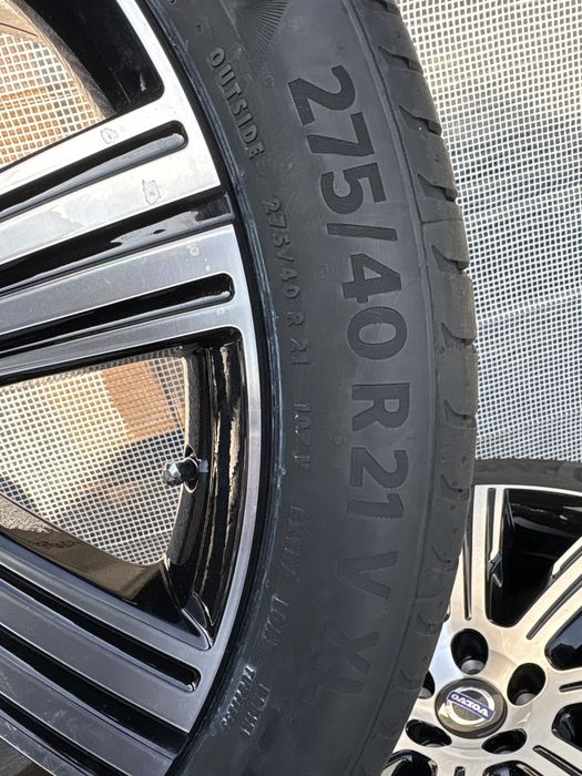 Alufelgi Volvo XC90 + 275/40R21 Continental nowe 2025