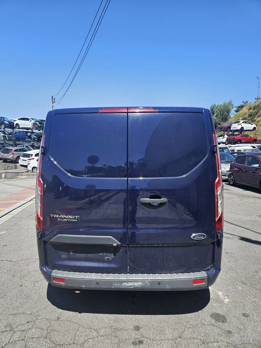 Ford Transit Costum 2.0 TDCi Eco Blue de 2016 para peças
