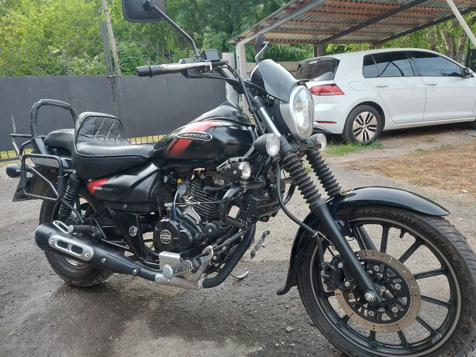 Bajaj Avenger 220