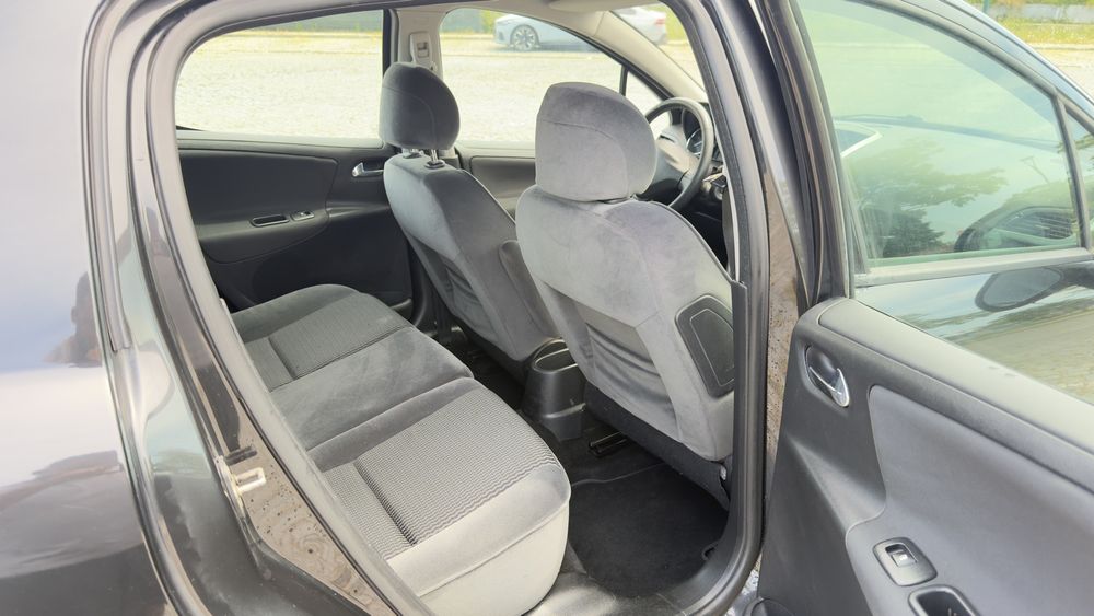 Peugeot 207 - 1.6HDi
