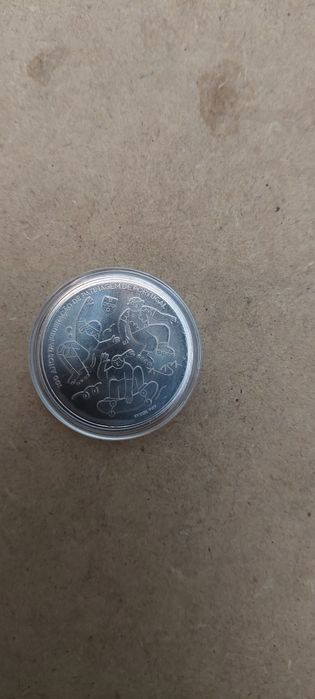 Coin Commemorating the 100th Anniversary of the Skating Federation