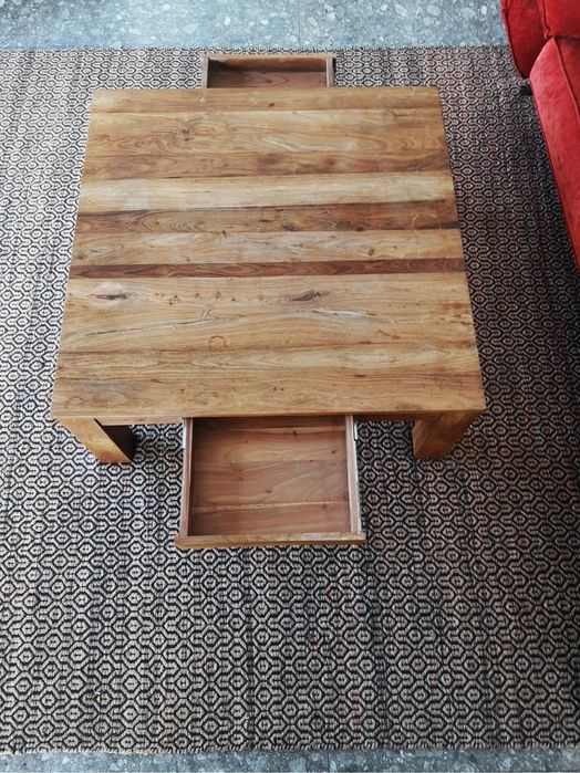 Stolik kawowy, lite drewno.