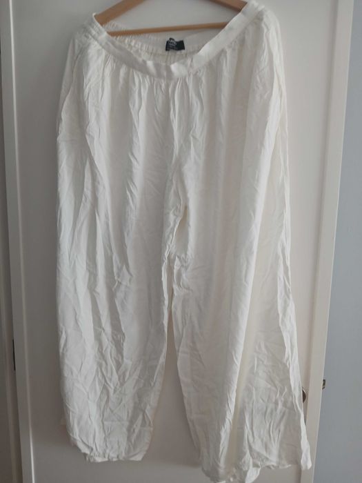 Calça branca Mango
