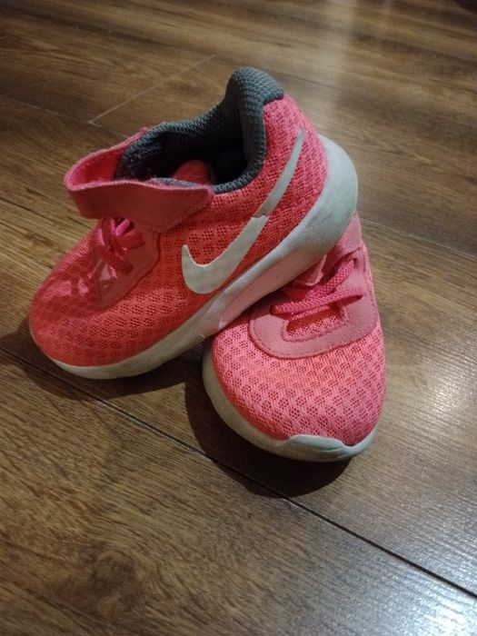 Buty Nike 22 dla dziewczynki