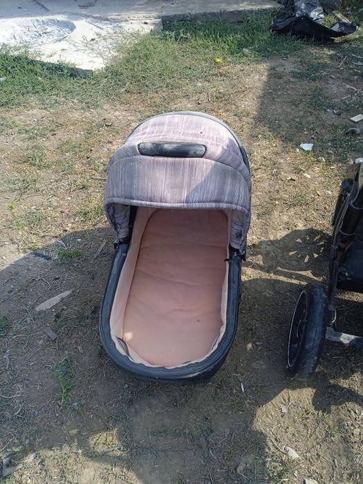 Продам коляску 2в1
