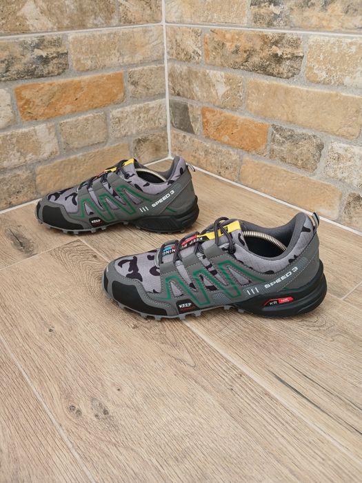 Кросівки Keep Running р 42 (28 см) ц 1000 гр, у стані нових