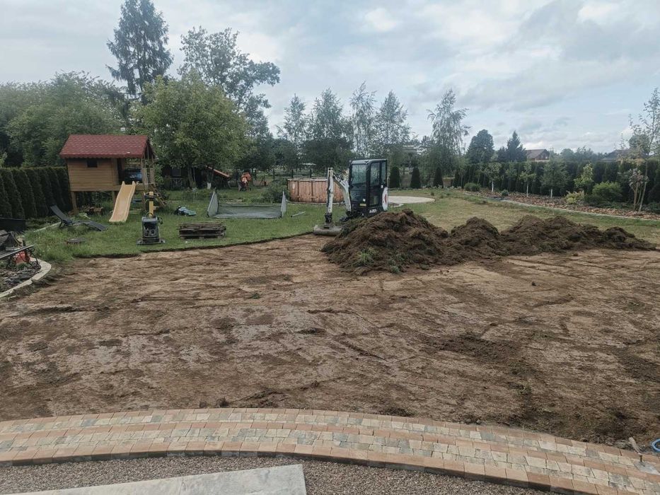 glebogryzarka separacyjna, niwelacja terenu, zakładanie trawników,