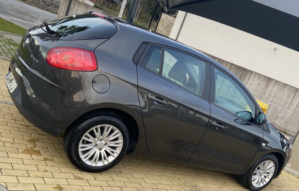 Ler Anúncio! - Bravo 1.6 MultiJet - Carro cuidado - Troco por Gasolina