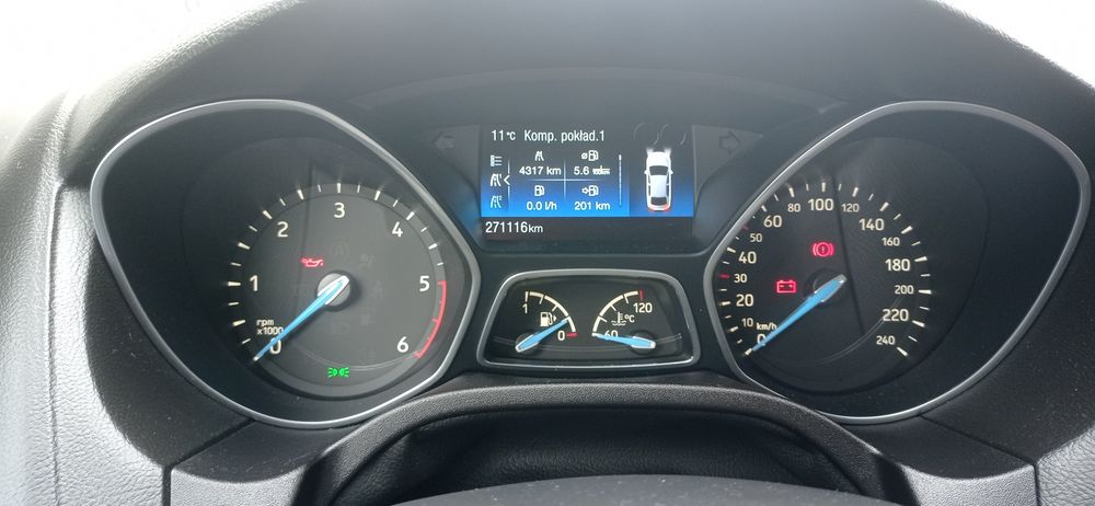Ford Focus mk3 kombi titanium